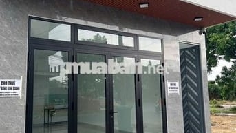 Cho thuê mặt tiền kinh doanh kết hợp ở lưu trú gần đại học FPT