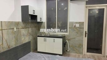 cho thuê phòng trệt lô gia thoáng đầy đủ nội thất mới
