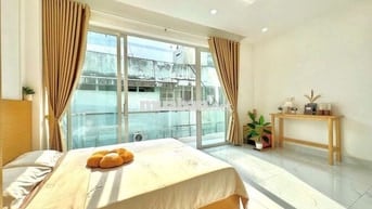 Studio ban công sát bên đh ufm, full nội thất,  ở 2-3 người ở.