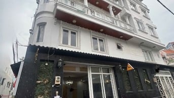 Cho Thuê Nhà Đẹp Góc 2 MẶT TIỀN ĐẬU OTO THOẢI MÁI - 6.6x10m 4 Lầu