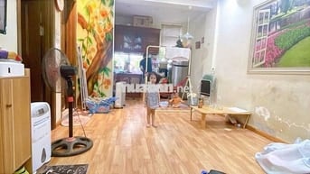 Bán căn hộ A6D KĐT mới Nam Trung Yên 37m2, giá 3,25 tỷ.