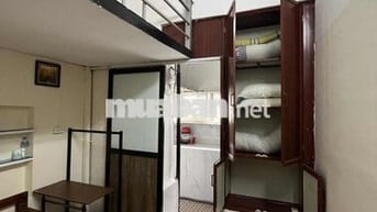 Cho thuê phòng 20m2 gác xép đường Tràng Thi, quận Hoàn Kiếm