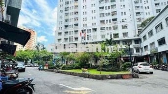THƠM KÈO GÕ CỬA CC SỐ 1 TÔN THẤT  THUYẾT - VỊ TRÍ Ở NGAY BẾN VÂN ĐỒN