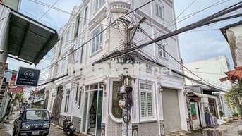Nhà Đẹp Tân Cổ Điển Góc 2 Mặt Tiền Hẻm 567 Hồ Búng Xáng