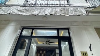 NHÀ ĐẸP NGỌC THỤY – CÒN MỚI 90% – FULL NỘI THẤT – DUY NHẤT 1 CĂN