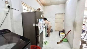 Bán nhà to đùng giá nhỏ xíu xiu Bình Trị Đông , BTĐ , Bình Tân