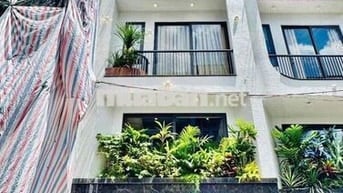 cho thuê nhà siêu phẩm (4x16) 3 lầu , 4pn , 5wc sẵn nội thất cao cấp