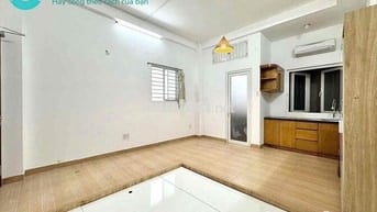 Studio phòng mới xây siêu rộng 35m2 gần vòng xoay Dân Chủ