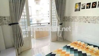 Phòng trọ ban công tách bếp 5TR2 Quận 10