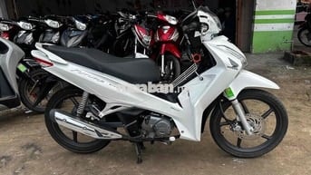 Future fi 2022 trắng đen 75345 ( hỗ trợ góp )