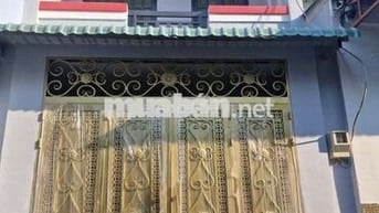 cần bán gấp nhà Bình Chánh Phạm Hùng 1T2L diện tích lớn SHR gần trường