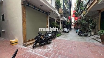 Nhà Văn Miếu, gần phố cổ, 48m*5T thang máy, lô góc 6 ngủ, oto đỗ gần