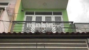 Cho thuê nhà dt 4 x17 trệt 2 lầu