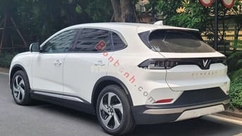 Vinfast VF 8 Eco 2024