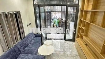 Nhà shr hoàn công Trần Xuân Soạn sân để xe ban công Tân Kiểng Quận 7