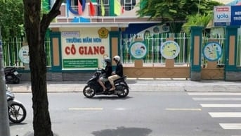 Cho thuê Mặt Bằng MT Hồ Hảo Hớn Q1 thuận tiện KD mọi ngành nghề