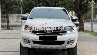 Xe Ford Everest Titanium 2.0L 4x4 AT 2019