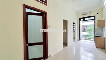 Cho thuê căn hộ 2PN Ban công Q8 gần nhà thờ Nam Hải, cầu Chánh Hưng