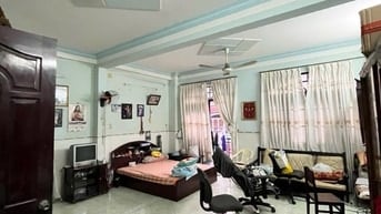 Bán nhà 6x18m. 1 đời chủ chưa qua đầu tư. KDC Bình Hưng Bình Chánh.