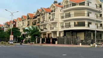 Bán nhà 200m2 KDC Himlam mặt tiền Nguyễn Thị Thập giá 110 tỷ 