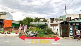 Mảnh đất này của người nhà em đang kẹt tiền nên bán lại