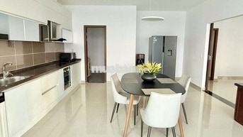 Cho thuê CC Blooming Tower , 90 triệu, 400m2, 5PN, 4WC, đẹp
