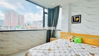 Phòng cửa sổ Hồ Hảo Hớn Q1 Hướng Võ Văn Kiệt chợ Nga ĐH Văn Lang Soho