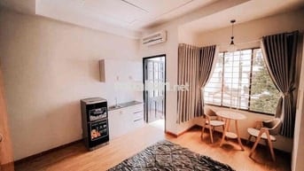 Thuê Căn Hộ Ban Công Cho Sinh Viên Đường Nơ Trang Long Gần UTH, VLU