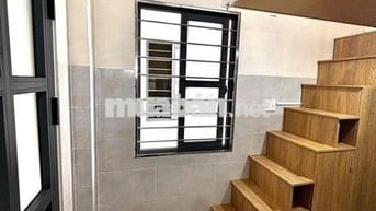 DUPLEX NHÀ THANG MÁY FULL NỘI THẤT
