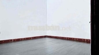 Phòng trống cách trường UFM 100m, gần KCN Tân Thuận