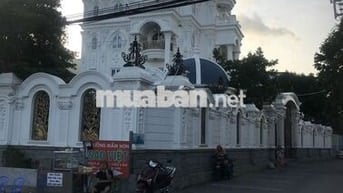 Cần bán GẤP nhà ngỏ hẻm xe hơi