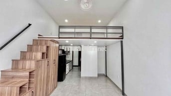 CHO THUÊ CĂN HỘ GÁC LỮNG CAO FULL NỘI THẤT , CÓ THANG MÁY , GẦN DH VH