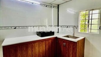 Cho Thuê Nhà Lầu 1 Có 1pn 1Wc Sân Đậu Xe Sẳn Máy Lạnh Máy Nước Nóng