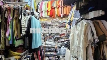Cần bán lại ki ốt thời trang chợ Nguyễn Tri Phương