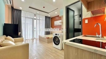 Căn hộ cao cấp ban công, full nội thất mới 100% ngay Nguyễn Sơn