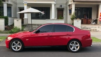 -Cần bán Xe sedan BMW 3 Series sản xuất năm 2009, nhập khẩu từ Đức.