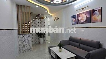 Bán Nhà Q11 3.8m x 10m 2pn 2wc 4.2 T.ỷ
