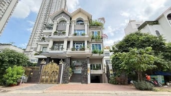 Nhà biệt thự 200m2 khu Him Lam Kênh Tẻ có thang máy giá 58 tỷ 