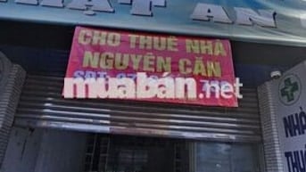 Nhà mặt tiền view sông, thoáng mát, 2 tầng, 1 sân thượng,5 WC, 4PN