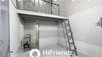 Trống Lại Trệt Free Dịch Vụ - Gác Cao 1m7