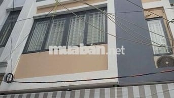 Cho thuê nhà gấp MT 639B Bà Hạt, Phường 6, Quận 10 thông ra 3.2
