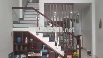 Cho thuê nhà mặt tiền Trần Quang Khải