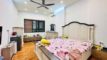 Bán nhà phố Nguyễn Chí Thanh, 4 tầng, phân lô, ô tô ra vào. 14,7 tỷ