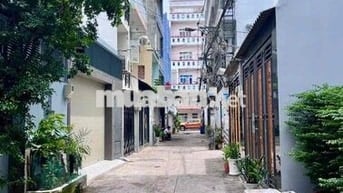 nhà gần hồ bơi tây thạnh tân phú hẻm xe hơi vào nhà