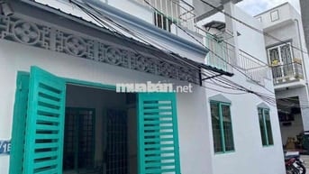 Cho thuê nhà dtsd 140m2, 3 phòng ngủ, đường Trần Phú