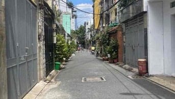 BÁN NHÀ NGAY ĐH CÔNG THƯƠNG - DT 60M2 - CHỈ 5 TỶ NHỈNH