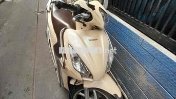 Chính chủ bán xe vision kem sữa đời 2018 zin đẹp