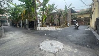 Lô 2mặt tiền, đường nhựa ô tô vào đất, giá quá rẻ.