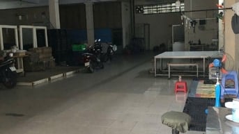 Cho Thuê Nhà Xưởng 1200m2 Đường Lũy Bán Bích, Gầm Khu Đầm Sen