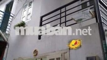 Nhà Bán Âu Cơ 1 trệt 1 lững 1 lầu 18m2 nhà đẹp ở liền